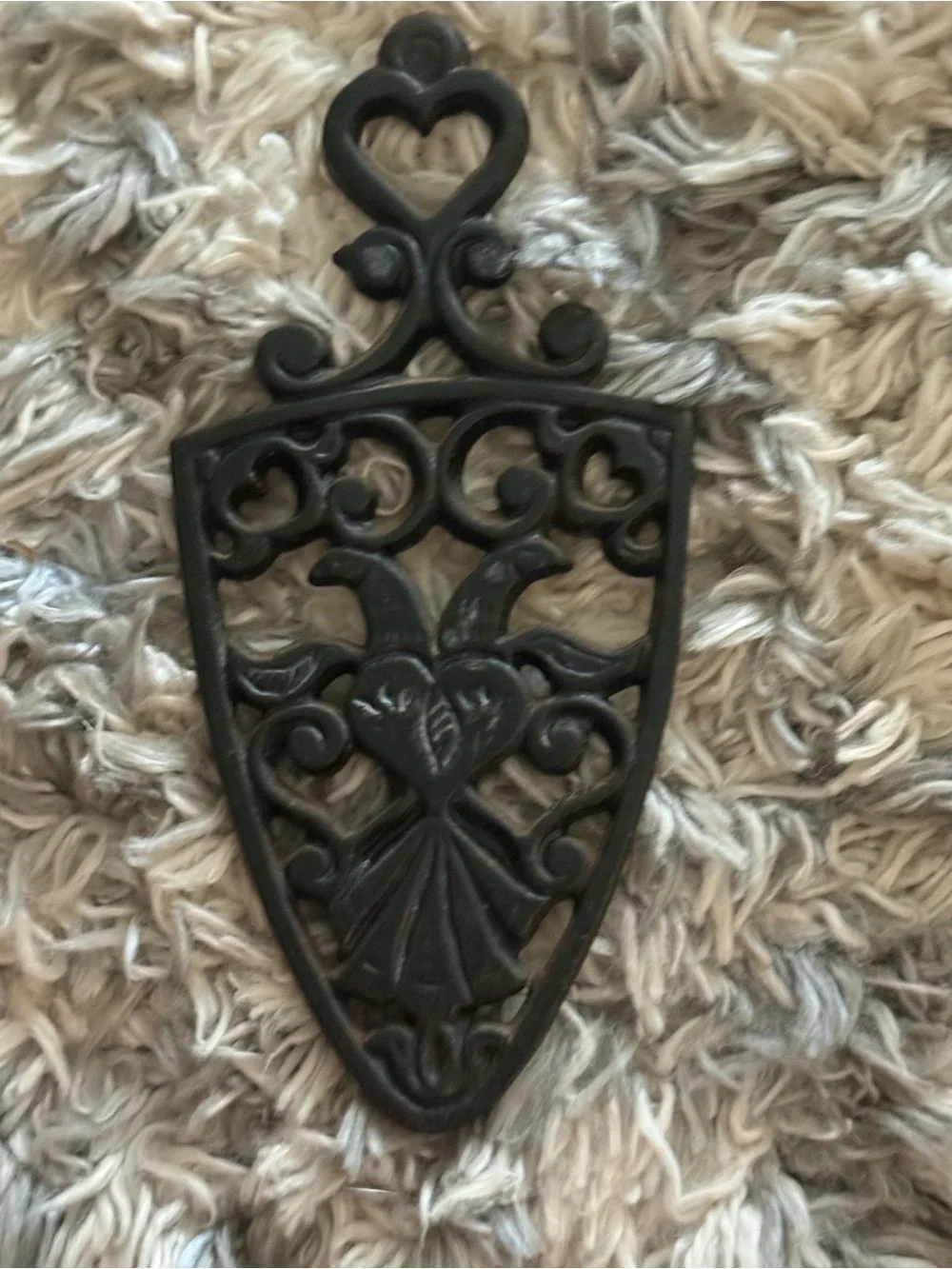 Trivet -2 Doves in a Heart cast iron # 260